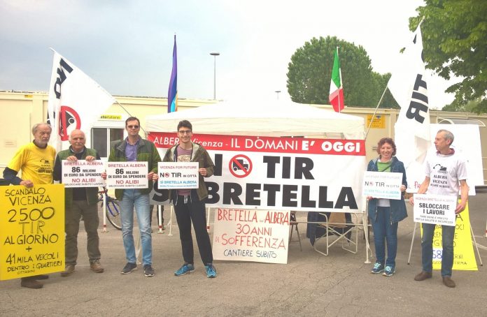 Una delle tante proteste all'Albera