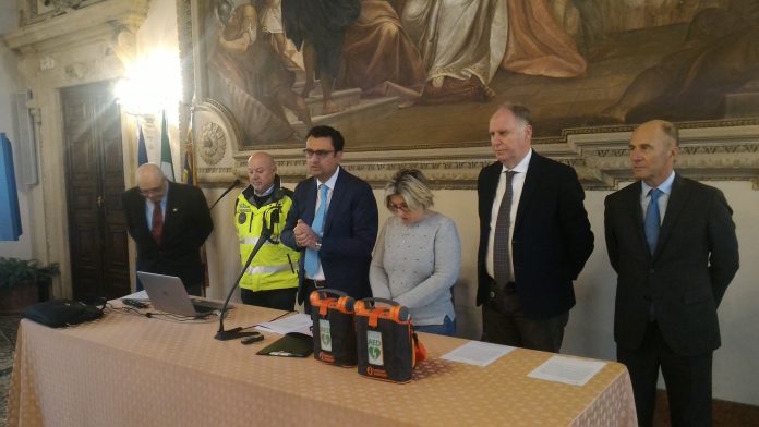 defibrillatori presentazione