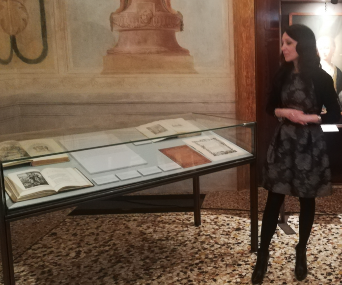 Chiara Bombardini e mostra di Cristoforo Dall’Acqua Chiara Bombardini e mostra di Cristoforo Dall’Acqua