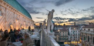 Bar sulla terrazza della Basilica palladiana, offerte entro lunedì 20 maggio
