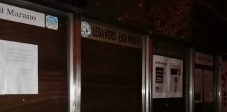 Strappati manifesti Lega, denuncia contro ignoti alla polizia: “banda di estremisti politici senza scrupoli” Lega bacheca