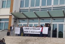 Teacher Pride a Vicenza, protesta dei docenti nelle scuole: “Liberi di pensare, Liberi di insegnare” ITIS Rossi Vicenza