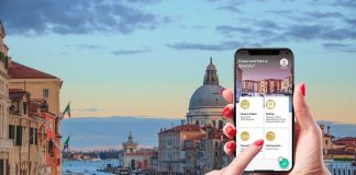 Bagno notturno a Venezia per due 28enni in intimo davanti alla folla: sanzione di 450 euro e Ordine di allontanamento