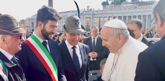 Sicurezza, De Marzo: “tutti diamo una mano”. E sull’anti-fascismo: “l’ho dimostrato con i fatti” De Marzo durante un incontro con il Papa