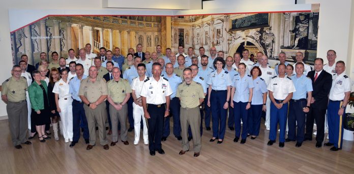 Joint Military Commission group Foto di Laura Kreider/USAG Italy Joint Military Commission group Foto di Laura Kreider/USAG Italy