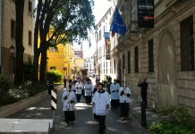 Gay Pride, un centinaio di persone alla processione riparatrice nel “cuore” di Vicenza gay processione riparazione