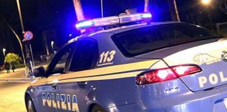 Bassano del Grappa, denunciato 19enne: aveva in auto lampeggiante blu da Forze dell’Ordine auto polizia Volante bassano lampeggiante