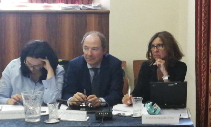 L'on. Pierantonio Zanettin tra alcuni membri della Commissione antimafia al lavoro a Venezia
