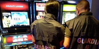 Sequestrata la ditta di mobili di un 53enne bassanese che scommetteva con i proventi dell’evasione fiscale slot GdF