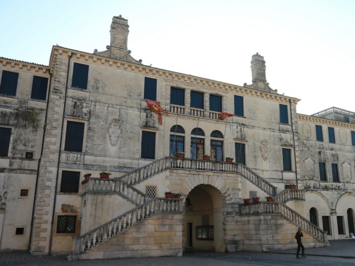 2019-08-06_5d496db23498b_palazzopisanoLOW