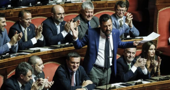 Matteo Salvini parla al Senato
