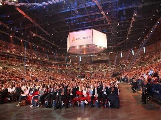 un meeting Lyoness in Italia