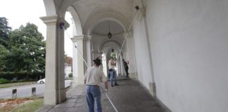 Monte Berico: pulizia dei portici e giardino con alpini e americani