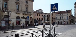 Multe in piazza Castello, Valentina Chindamo del Pd Centro Storico: “Rucco e Cicero incapaci di affrontare i veri problemi” rastrelliere