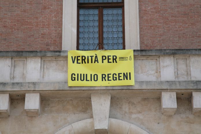 striscione Regeni a Vicenza