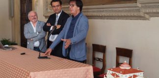 Il sindaco ha ricevuto Maurizio Braceschi, autore di un modellino di Villa La Rotonda
