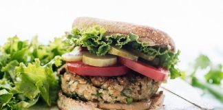 Coppia chiede panino vegano e ruba 50 euro all’osteria, arrestati in flagranza dai Carabinieri