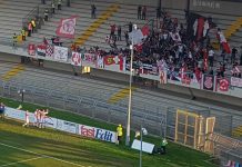 Tifoso ferito dopo Vicenza Sambenedettese del 2017, Cedu condanna Italia: “Inchiesta inefficace” i tifosi LR Vicenza con la Samb