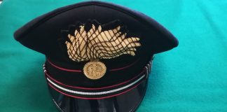 Diverbio tra automobilista e pedone all’Anconetta, denuncia dei carabinieri per porto abusivo di coltello