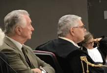 Corte Costituzionale annulla confisca per 963 mln a Gianni Zonin &c per crac BPVi: no automatismo di pene sproporzionate per reati societari Processo BPVi: Gianni Zonin con l'avv. Ambrosetti in udienza (foto di archivio)