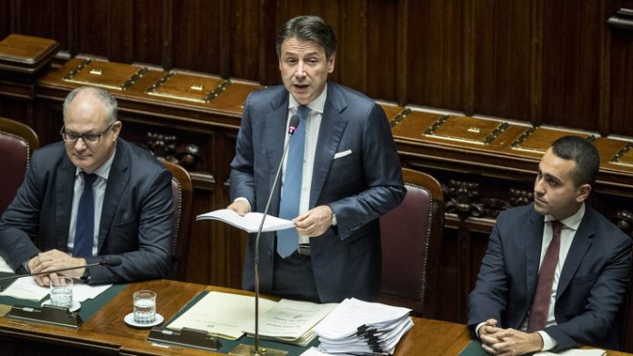 Conte riferisce su Mes tra i ministri Gualtieri e Di Maio