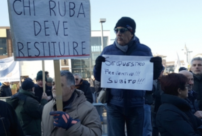 La protesta di un risparmiatore azzerato