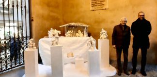 Nel cortile di palazzo Trissino un presepe in terracotta smaltata dello scultore Marzari
