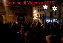 Quattromila Sardine biancorosse in piazza, “brividi” con “Imagine” e Bella Ciao: “stop odio, Salvini e Lega”