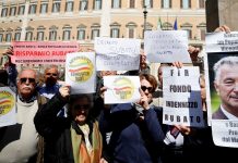 Dalla Banca Popolare di Vicenza a quella Bari: su Il Fatto Quotidiano la ragnatela di connessioni Fir, manifestazione risparmiatori delle banche venete