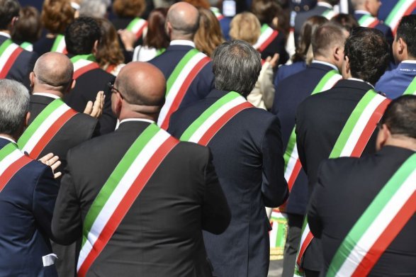 2020-01-04_5e106c49ddf00_DECRETOFISCALEFRATELLIDITALIAVENETOAFIANCODEICOMUNICONTROITAGLIDELGOVERNO