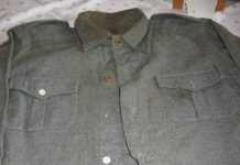 “Grazie Dino Carta!”: commemorato con il ricordo di Mario Pavan il 75° anniversario del partigiano eroe di Vicenza la giubba insanguinata di carta con il segno del proiettile conservata al Museo della Resistenza di Vicenza