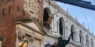 Statue di Dalì, in piazza dei Signori arriva Omaggio a Tersicore