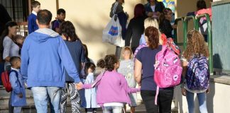 Genitori no vax, Sara Astorino (legale consulente Aduc): la posizione dei tribunali per i figli minorenni, i casi di Modena e Milano Genitori