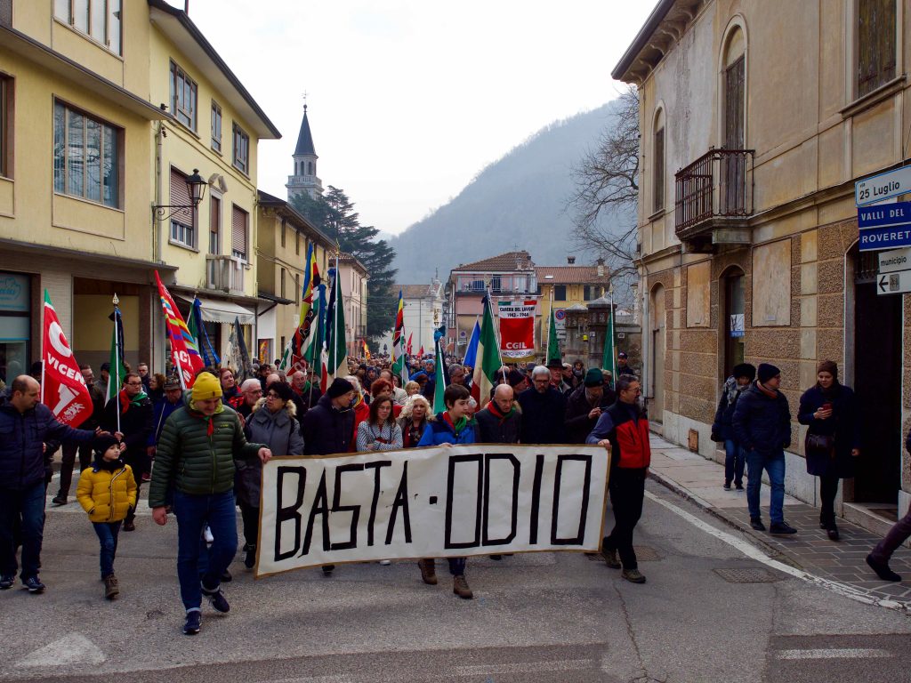 Torrebelvicino: no all'odioi (foto di Maurizio Morelli)