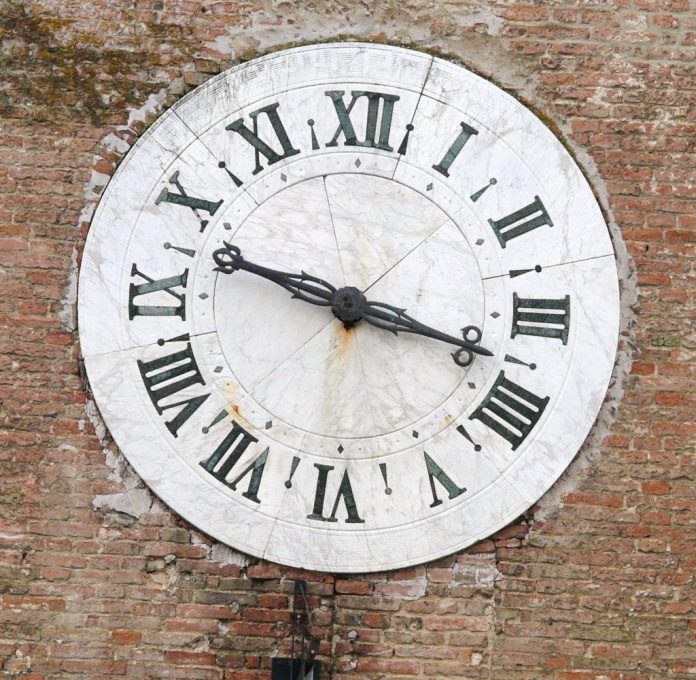 Orologio_Santa_Maria_della_Scala_Siena-1024x1001-1