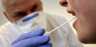 Positivi e vaccinati in Veneto, Luca Fusaro: aggiornamento Covid al 6 agosto, 564 casi (-36,5%), si dimezza tasso di positività dal 2,4% all’1,2% Tamponi per Covid Coronavirus