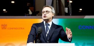 Covid, Bonomi (Confindustria): “aprire aziende per vaccinare lavoratori e famiglie” Carlo Bonomi (Confindustria)