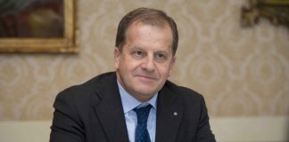 FIR per truffati banche, senatore veronese Massimo Ferro: “pagati 677 milioni di euro” Massimo Ferro, senatore di Forza Italia e imprenditore chimico e agricolo