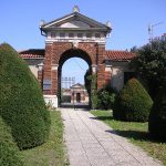 Sepolture per i morti musulmani, la fatica di vivere (e di morire) a Vicenza. Appello al sindaco Rucco cimitero a cattolico a Vicenza