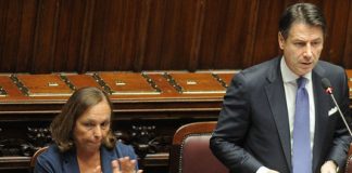 Emergenza Covid, Conte annuncia nuove restrizioni in zone più a rischio Conte e Lamorgese