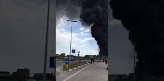 Incendio in zona industriale a Malcontenta, Protezione Civile di Venezia: “tenere chiuse porte e finestre, accertamenti in corso”