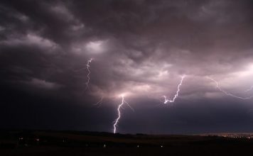 Meteo Veneto: pioggia e temporali attenuano il caldo. Vicenza, il Comune: “Scaricate Coapp” Allerta meteo veneto Temporali rischio climatico