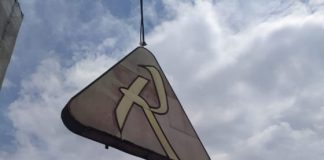 La R simbolo del Cotorossi torna a casa. Rucco: “ora in Comune, presto al Menti” La R del Cotorossi di Vicenza diversa da quella del Lanificio Lanerossi di Schio che è sulle maglie del Vicenza Calcio