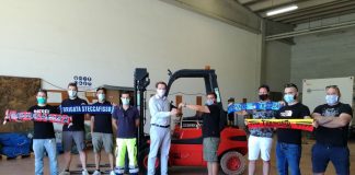 Donato un muletto alla Protezione civile dalle tifoserie vicentine dell’hockey su pista, unite contro il Covid-19