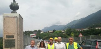 Ponte dei Granatieri sul Costo, sopralluogo Provincia: movieri sostituiscono il semaforo per agevolare il traffico del fine settimana