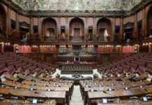 Taglio dei parlamentari, fronte bipartisan per il No con senatori e deputati di Forza Italia, Italia Viva e Partito Democratico Referendum sul taglio dei parlamentari