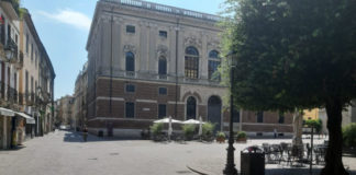 Con “Mille e una nota” musica in piazza San Lorenzo e corso Fogazzaro