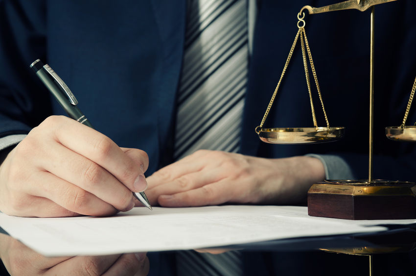 Decreto ingiuntivo senza giudice