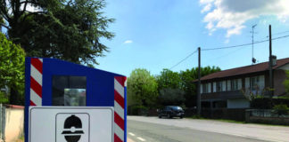 C’è un ‘Fleximan’ anche in Piemonte, denunciato 50enne per due autovelox sradicati – Video autovelox