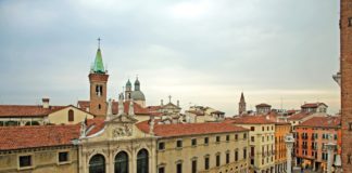 A Vicenza il covid brucia 4.700 posti di lavoro Vicenza, uno scorcio di piazza dei Signori